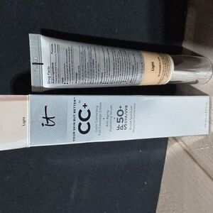 IT CC+ SPF 50+  Light